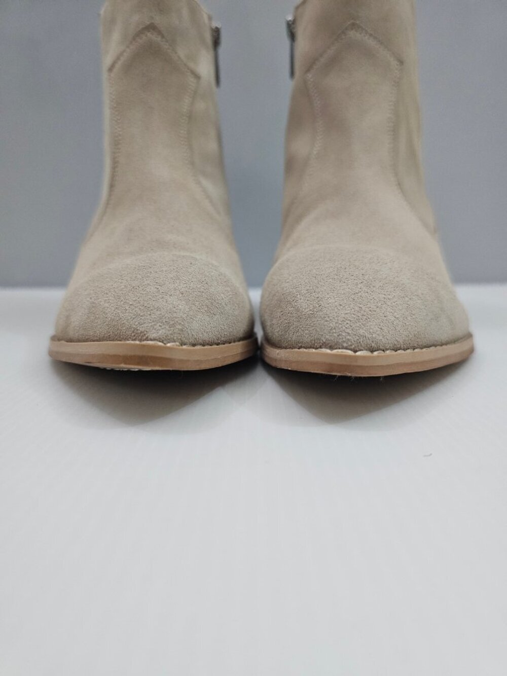 Donald Pliner Gazzi Western Ankle Boot Womens 9 Sand Suede Cowboy Block Heel NEW - Picture 6 of 13